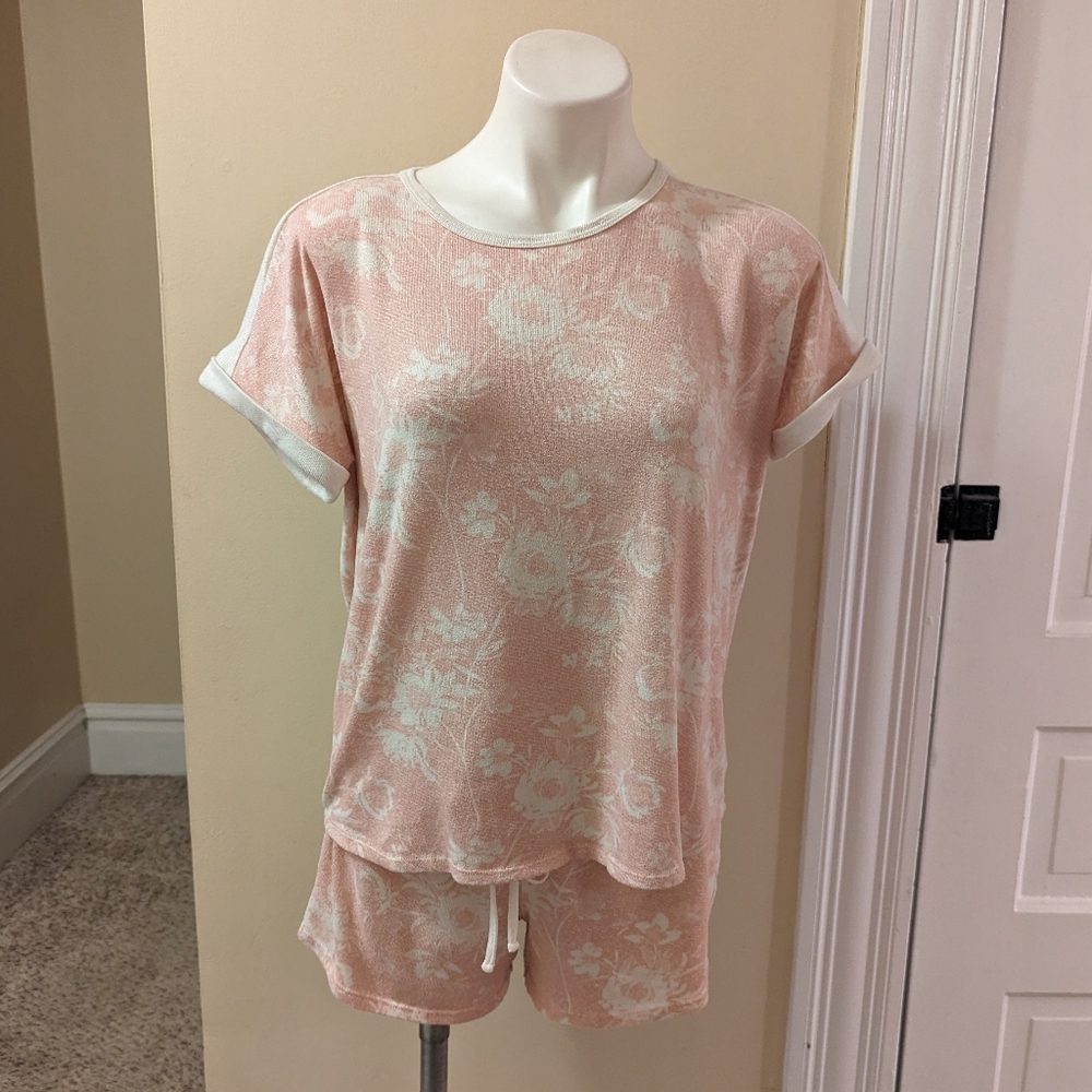 Lucky Brand pink floral soft shorts and top pajama set size M